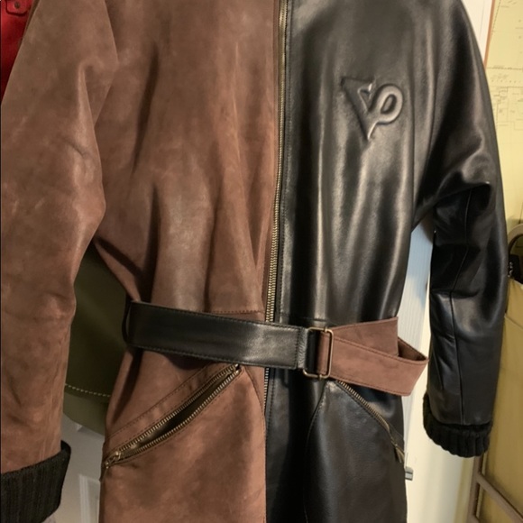 Leather jacket - Picture 2 of 3